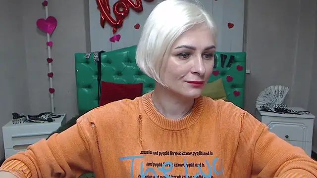 OliviaHorst online show from September 18, 5:17 am