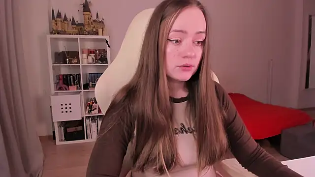 WalkingGirl online show from September 26, 10:51 pm