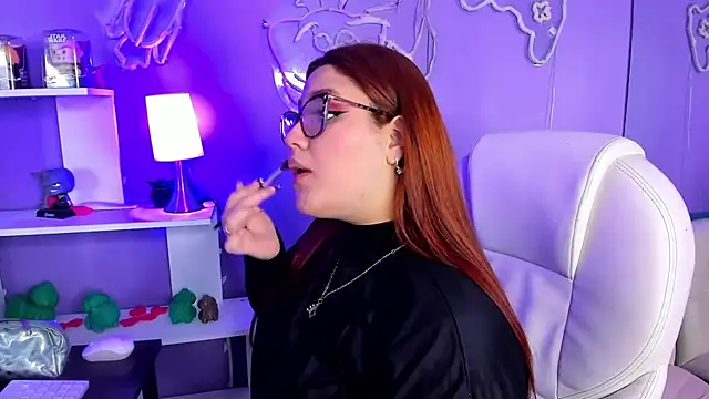 Camiila Osorio online show from February 2, 7:35 pm