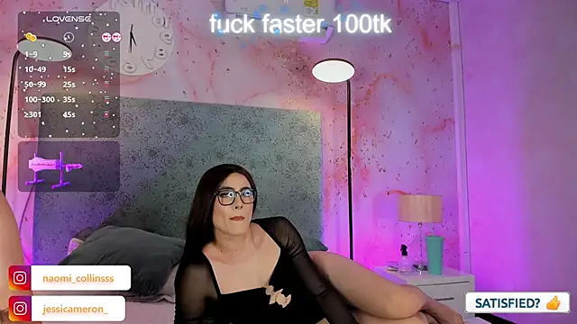 Snapshot of JESSI_NAOMI chatting on September 27, 1:24 am JESSI NAOMI online show from September 27, 1:24 am