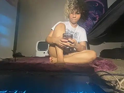 Creolegirl19 online show from July 23, 8:17 pm