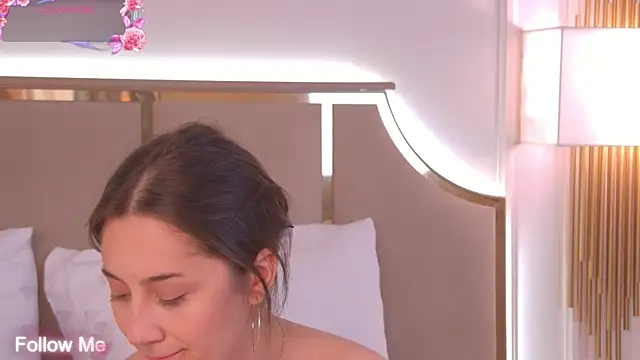 MaryReel online show from October 19, 9:55 am