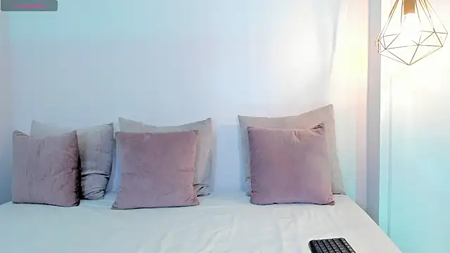 anny tayloor online show from November 12, 5:11 pm