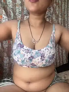 Snapshot of pikaindian chatting on October 12, 10:28 am pikaindian online show from October 12, 10:28 am