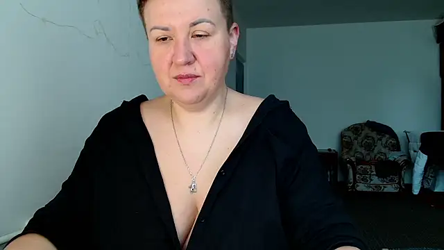 Annet1912 online show from December 2, 10:05 am