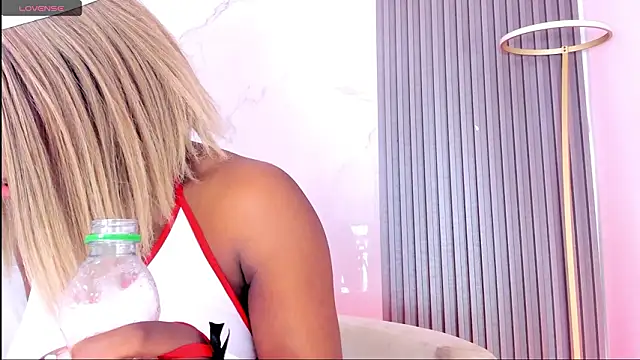 ebonydreams01 online show from January 14, 12:43 pm