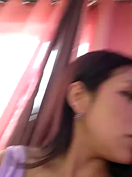 Snapshot of Lau1127 chatting on September 18, 9:13 pm Lau1127 online show from September 18, 9:13 pm