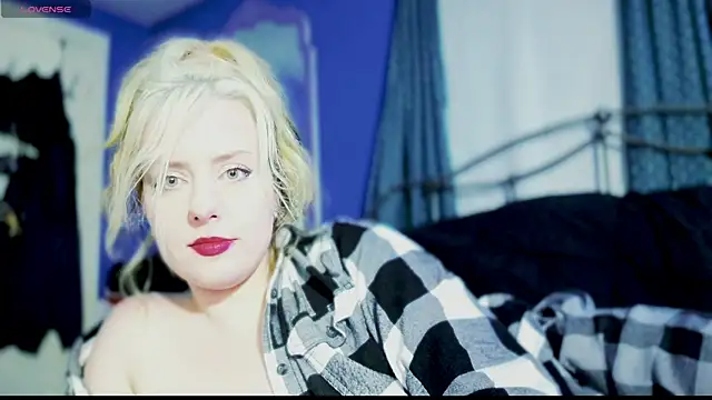 SkarlettRose96 online show from November 29, 2:15 am