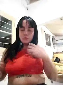 lucylovles online show from December 17, 12:05 am