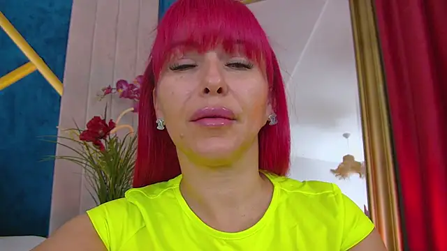 Foxxxy MILF online show from October 5, 4:06 am