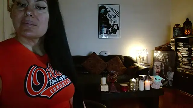 mandaloriangirls online show from February 9, 8:55 pm