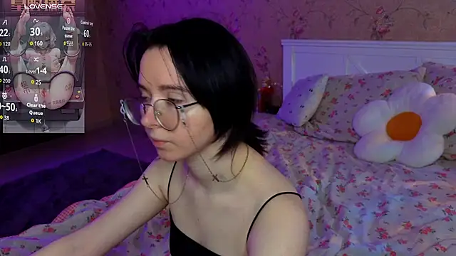 Nora Failure online show from April 13, 5:58 pm