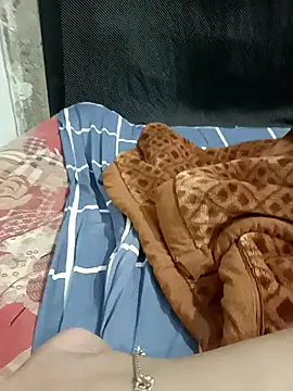 Snapshot of Bhabhi_desi12 chatting on September 15, 9:28 am Bhabhi desi12 online show from September 15, 9:28 am