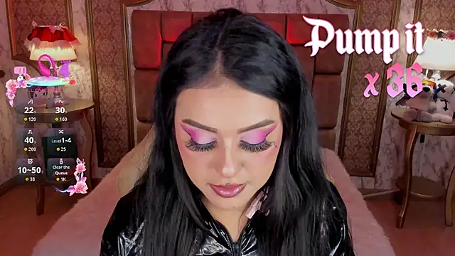 SoffiQueen online show from November 12, 8:51 pm