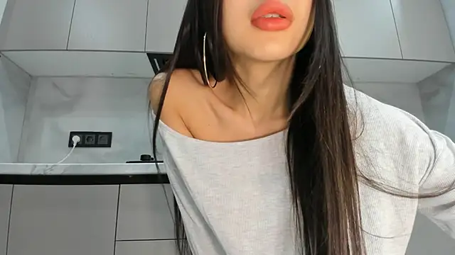 Mia Meow  online show from October 11, 12:15 am