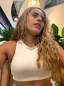 ZoeJohnsoon online show from December 17, 6:23 pm