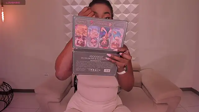 SavannahStorm online show from September 24, 6:40 pm