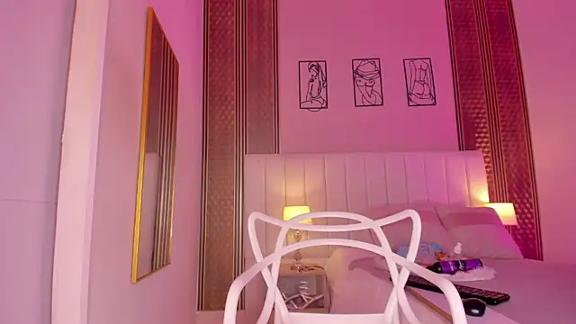 zoe sky  online show from January 16, 11:50 am