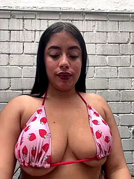 Snapshot of ElaaPerez chatting on October 9, 6:23 pm ElaaPerez online show from October 9, 6:23 pm