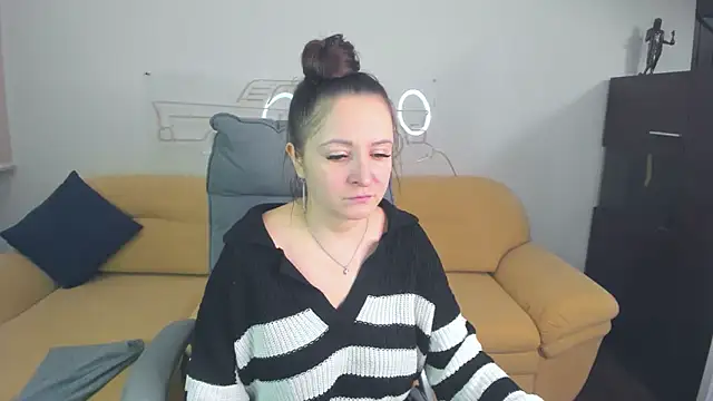 AngellLika online show from February 4, 1:47 pm