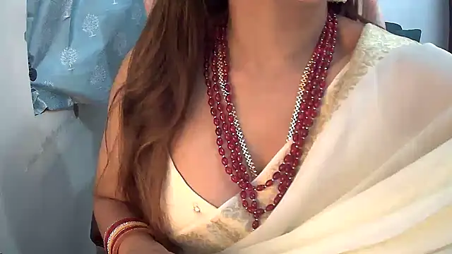 Snapshot of Cute-Tara chatting on September 27, 2:02 pm Cute-Tara online show from September 27, 2:02 pm