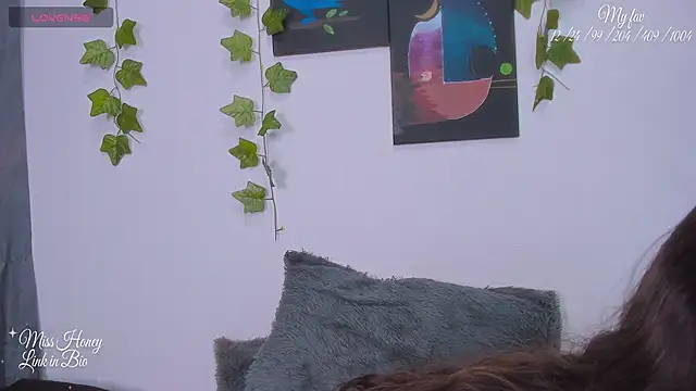 Mxss Honey online show from December 19, 9:23 am