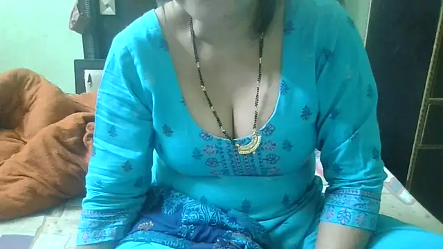 couplesuni online show from November 10, 10:43 am