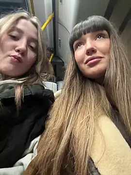 Sophie Avory online show from December 5, 4:30 pm