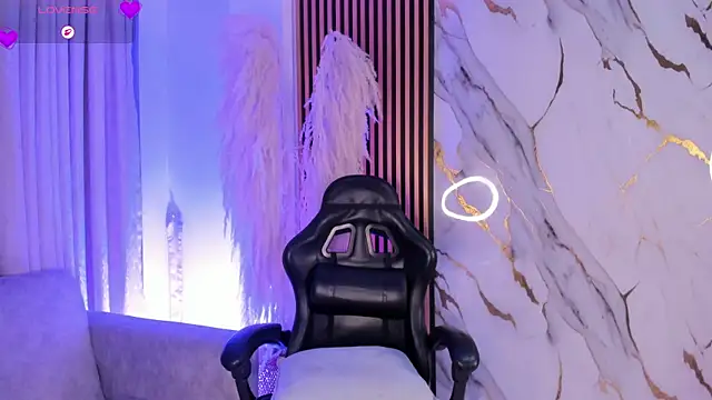 LiaFlowers online show from April 21, 12:36 am