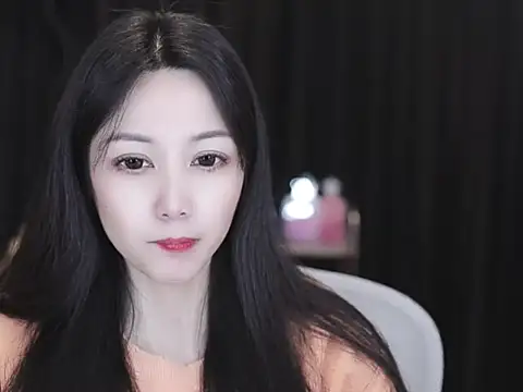 Nuyoah-77 online show from February 14, 5:26 pm