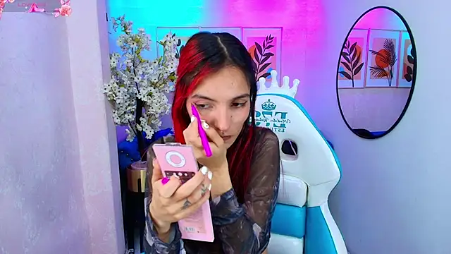 Dafne huges online show from December 1, 7:27 pm