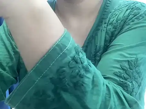 Snapshot of sassypooja chatting on September 30, 6:52 am sassypooja online show from September 30, 6:52 am