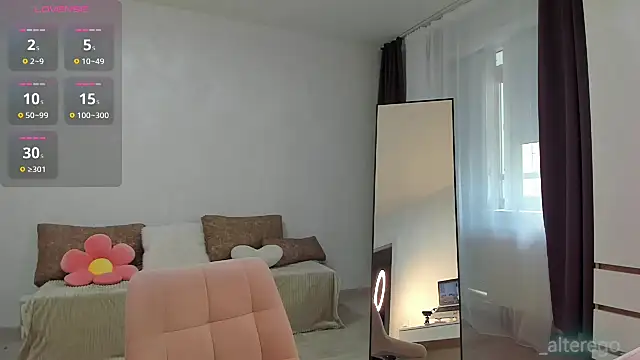  cometoseeme  online show from May 13, 3:51 pm