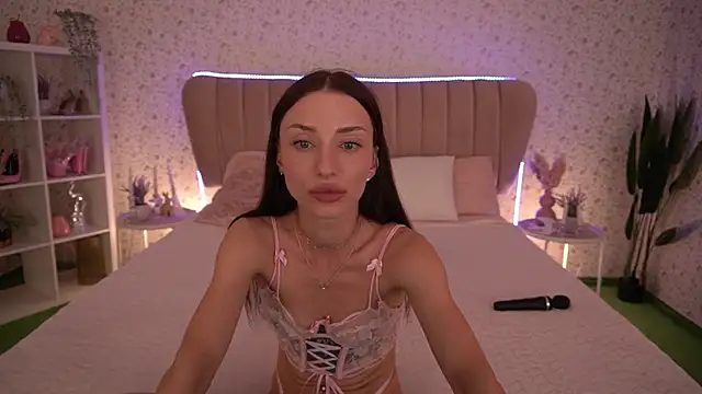 Alice Arwen online show from June 5, 1:39 pm