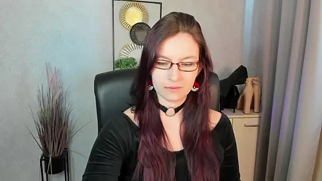 emmaxDelight online show from May 29, 5:38 am