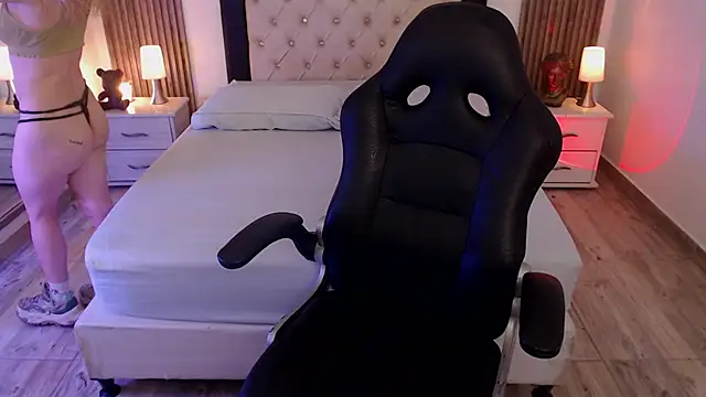 zoe jones13 online show from October 24, 3:24 am