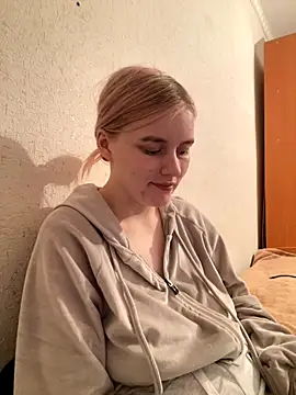 Snapshot of DaMa-1808 chatting on September 25, 6:50 pm DaMa-1808 online show from September 25, 6:50 pm