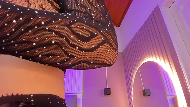 dyvis 22 online show from November 18, 11:22 am