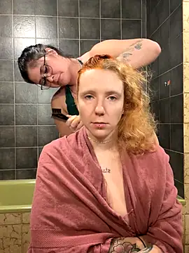 Snapshot of alt_cutie chatting on September 22, 9:02 pm alt cutie online show from September 22, 9:02 pm