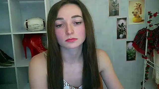  Barbie Kiss  online show from January 16, 12:45 pm