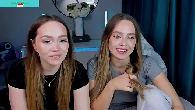 YaraKroft  online show from December 16, 5:30 pm