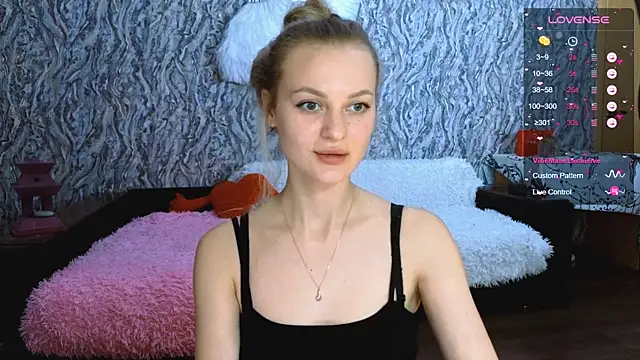 Elfanna online show from October 9, 5:28 pm
