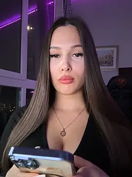 EricaWalls online show from December 1, 10:45 pm