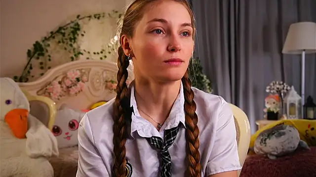 MonaEldon online show from December 17, 3:33 am