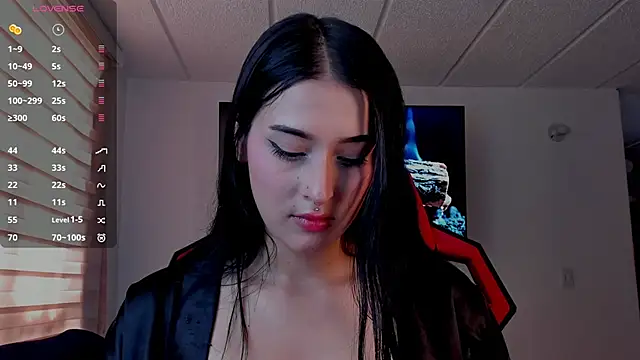 Snapshot of Charlotte_greys chatting on September 16, 8:17 pm Charlotte greys online show from September 16, 8:17 pm