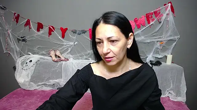 LiluGrants online show from October 26, 7:09 pm