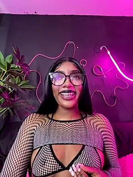 TIFFANYYSTAR online show from November 25, 6:31 pm