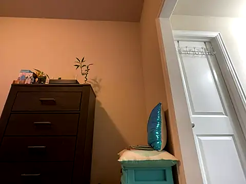 wynterheat online show from November 15, 5:41 am