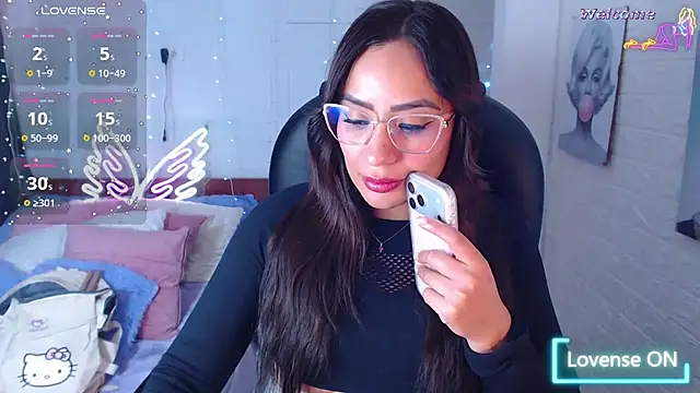 Paulina 627 online show from April 15, 4:18 pm