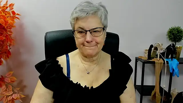 IrisDream online show from October 30, 7:55 am